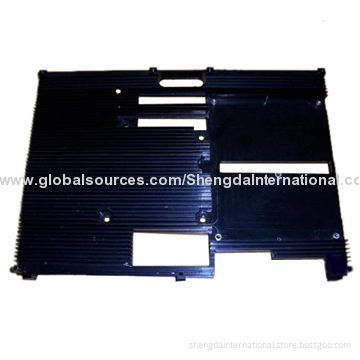 Aluminum computer components with black anodizing surface treatment